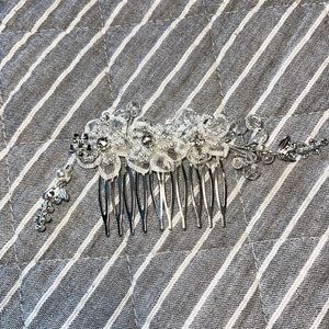Pearl and rhinestone hair comb